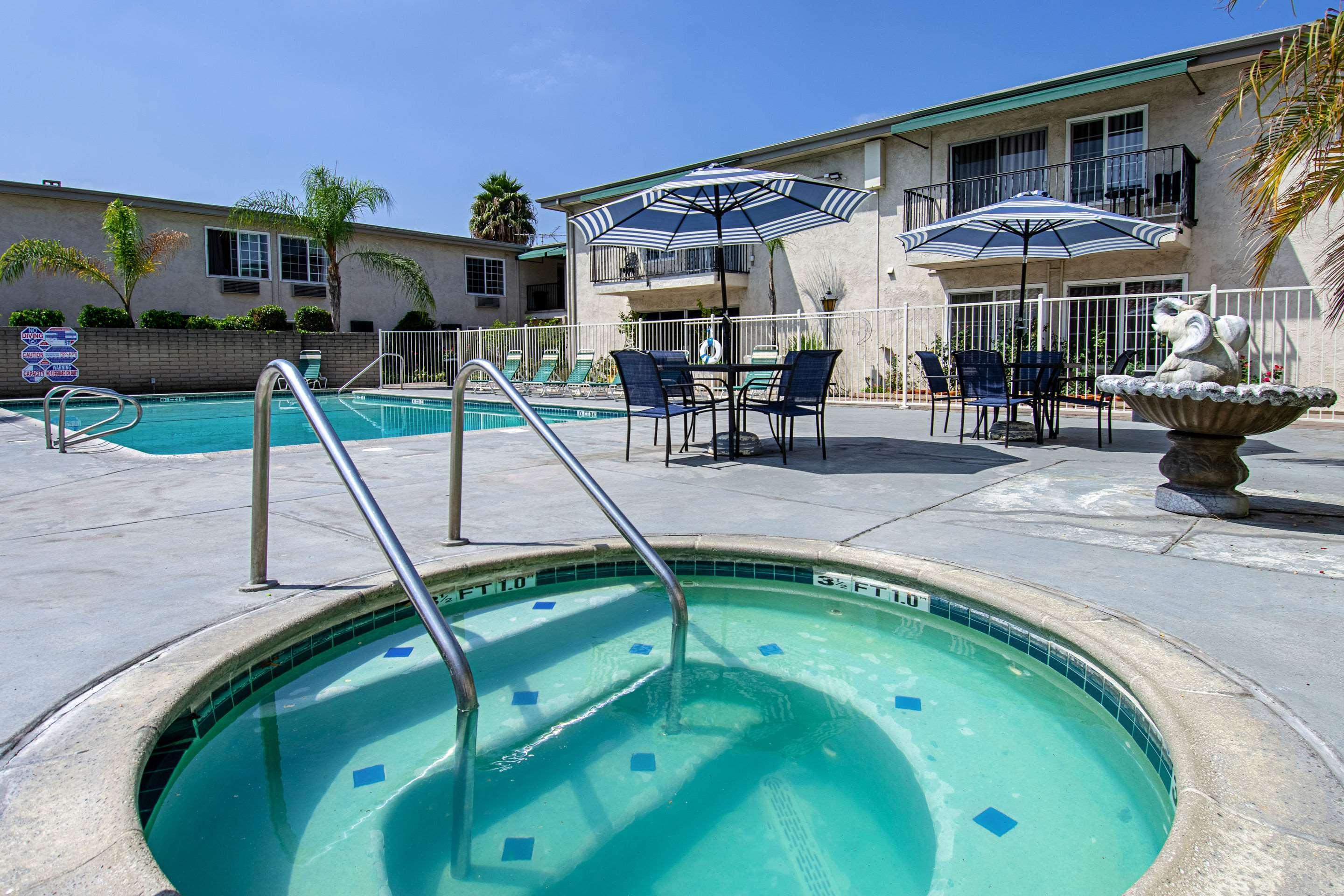 Rodeway Inn Near Maingate Knott'S Buena Park Esterno foto